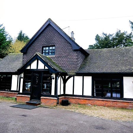 Beautiful Cottage In Brentwood Kelvedon Hatch Exterior foto
