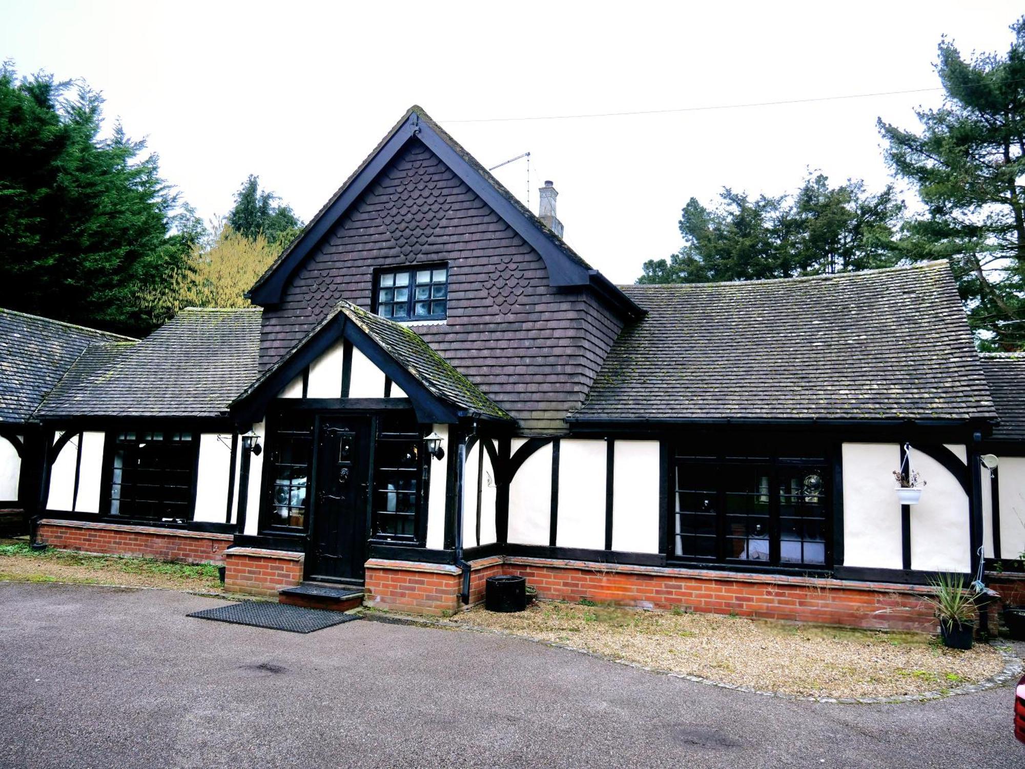 Beautiful Cottage In Brentwood Kelvedon Hatch Exterior foto