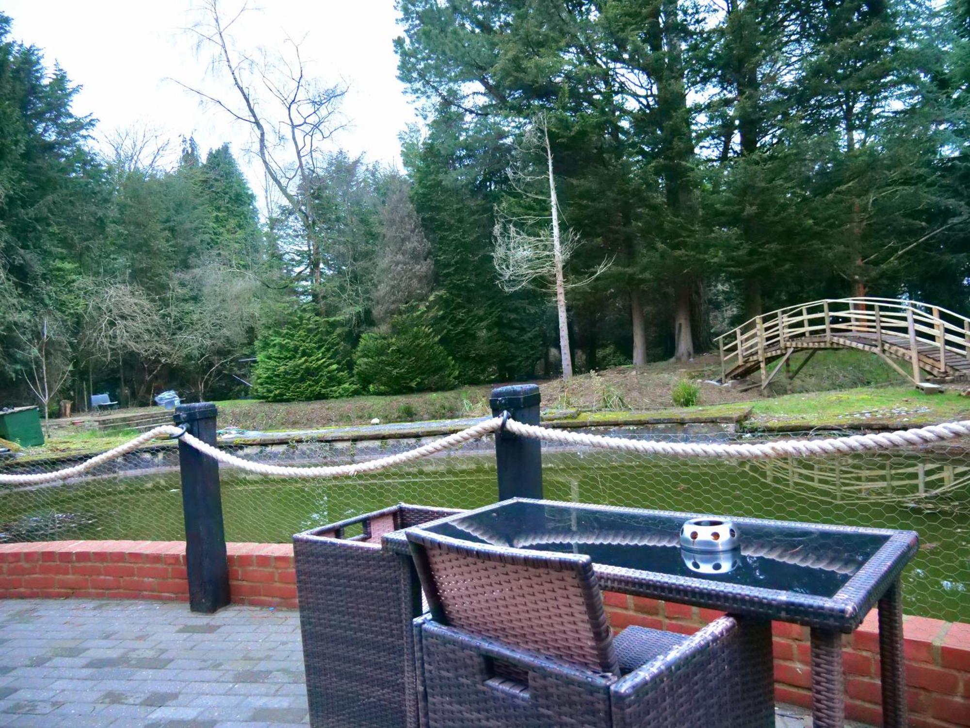 Beautiful Cottage In Brentwood Kelvedon Hatch Exterior foto